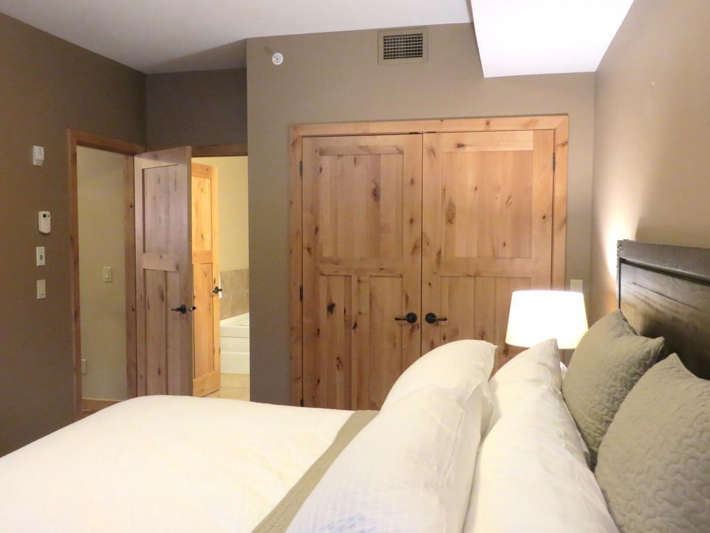 Luxury Canmore Vacations ห้อง รูปภาพ