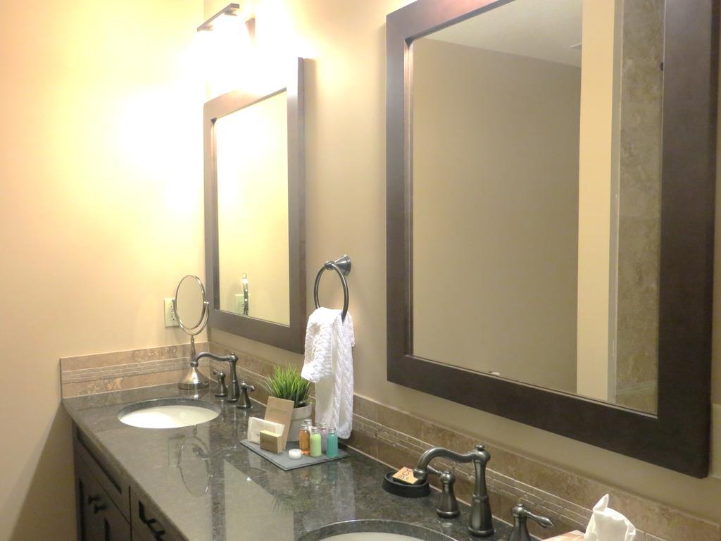 Luxury Canmore Vacations ห้อง รูปภาพ