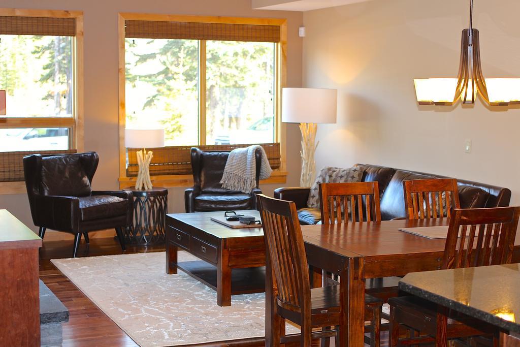Luxury Canmore Vacations ภายนอก รูปภาพ