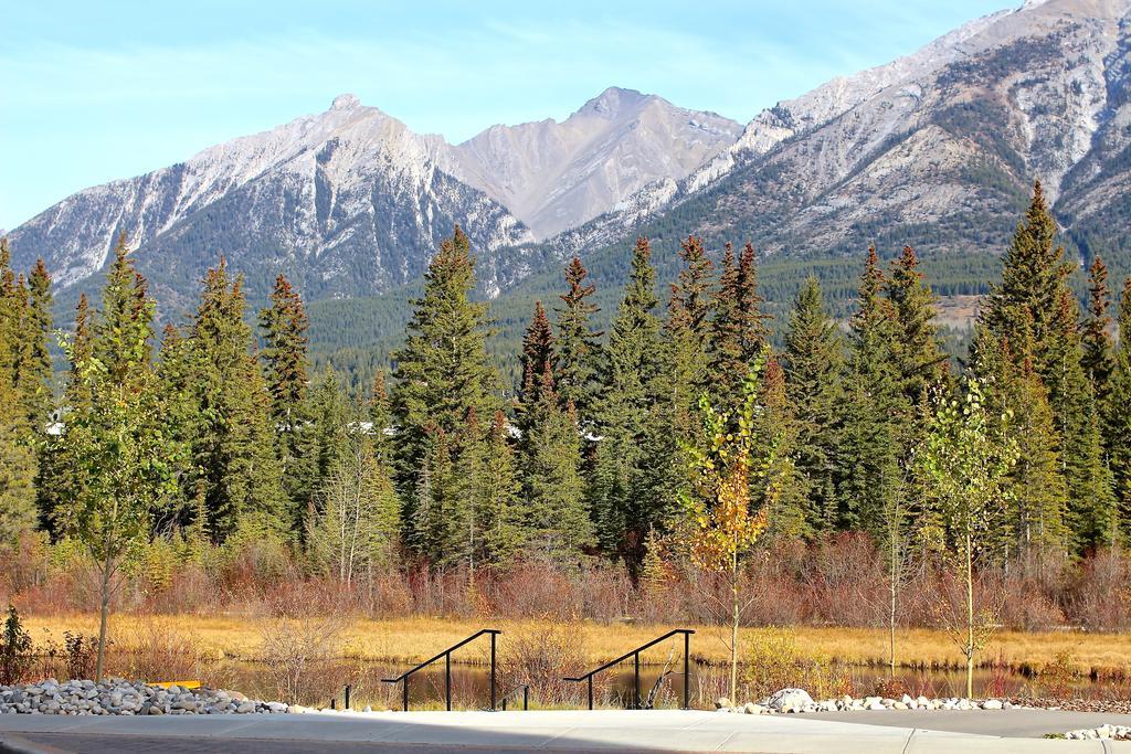 Luxury Canmore Vacations ภายนอก รูปภาพ
